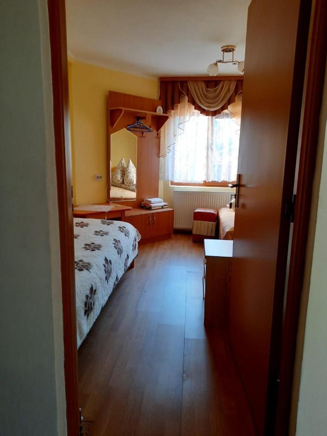Casa Cozorici Hotel Sadova  Luaran gambar